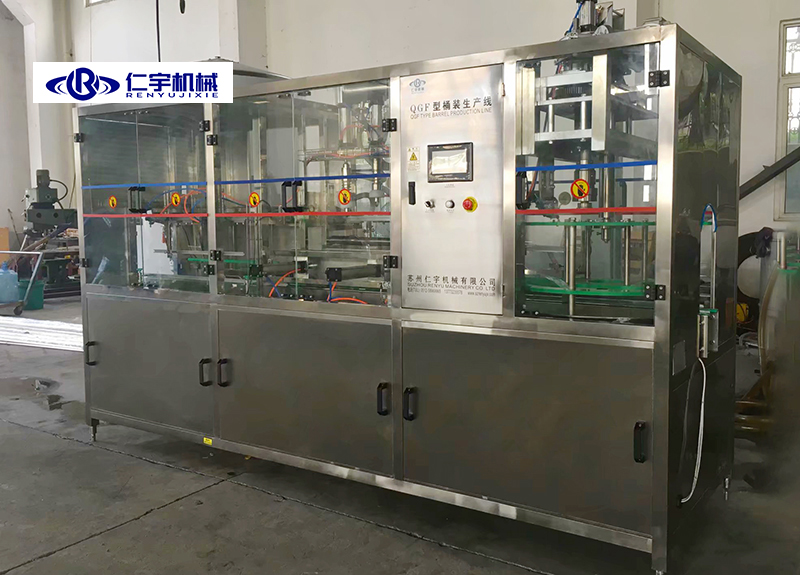 為什么4.5L規(guī)格的直線式液體灌裝機(jī)越來(lái)越受歡迎？