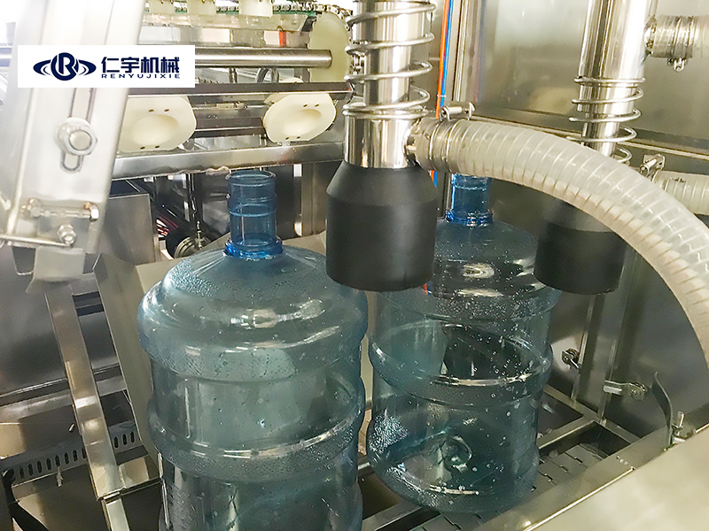 桶裝水灌裝機(jī)不出料或灌裝不準(zhǔn)是什么原因？